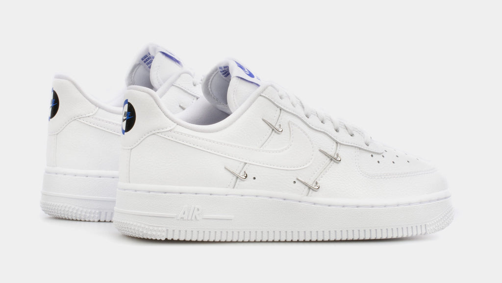 Air Force 1 LX Womens Lifestyle Shoe (White)