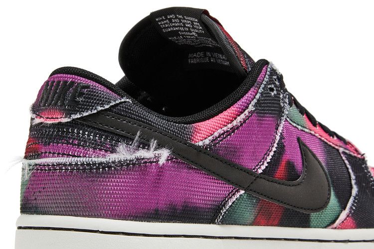 Nike Dunk Low Graffiti Pink