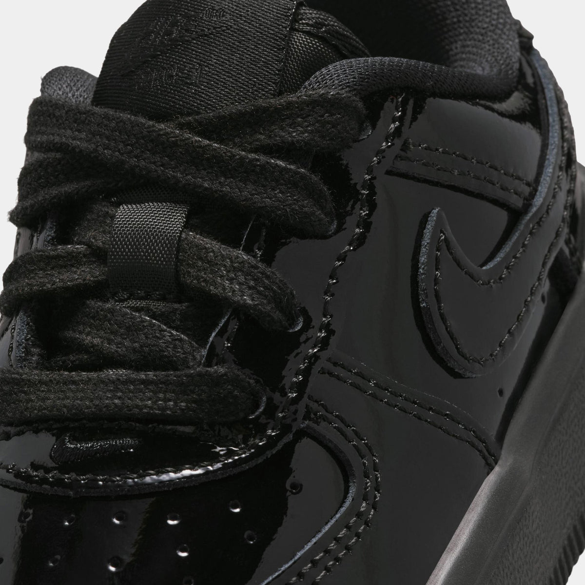 Air Force 1 Low Patent Leather Infant Toddler Lifestyle Shoes (Black)