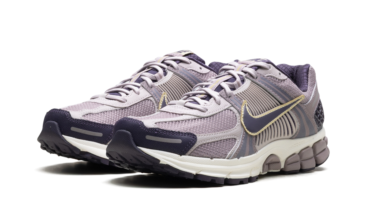 Zoom Vomero 5 "Platinum Violet" HQ3643 019