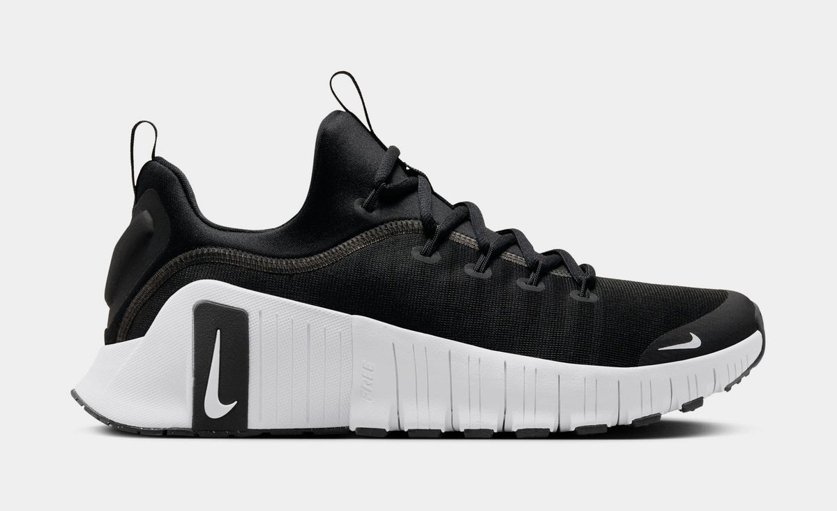 Free Metcon 6 Mens Running Shoes (Black/White)
