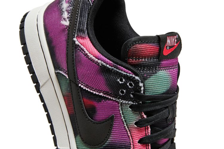 Nike Dunk Low Graffiti Pink