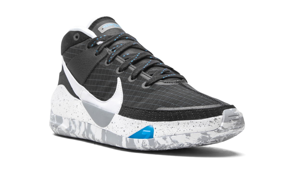 KD13 "Black" CI9948 001