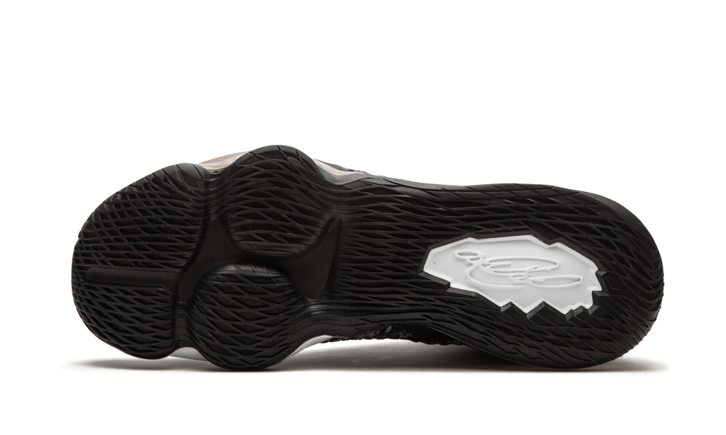 Lebron 17 "Black/White" BQ3177 002