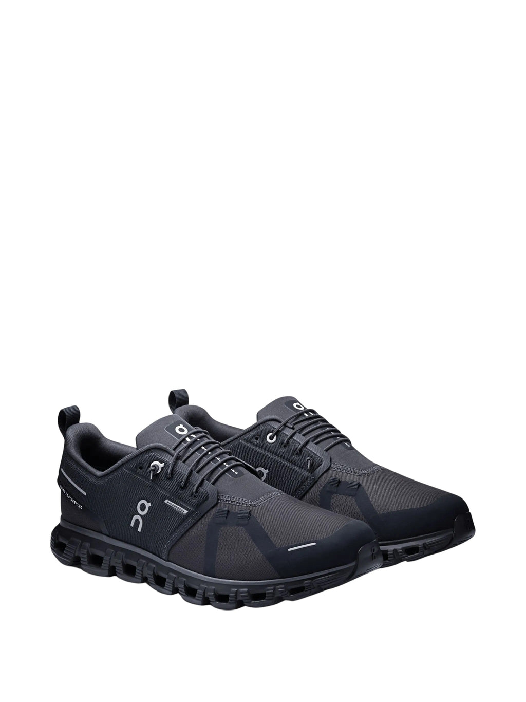 Low-Profile Waterproof Sneakers With Segmented Sole