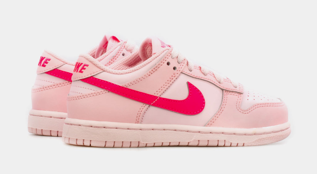 Dunk Low Triple Pink Preschool Lifestyle Shoe (Pink)