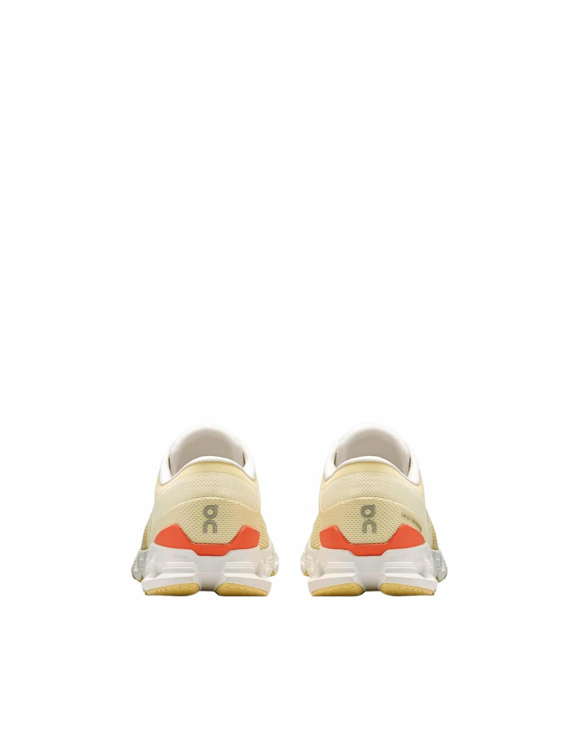 Women's Cloud X 4 Sneakers In Castor Flame