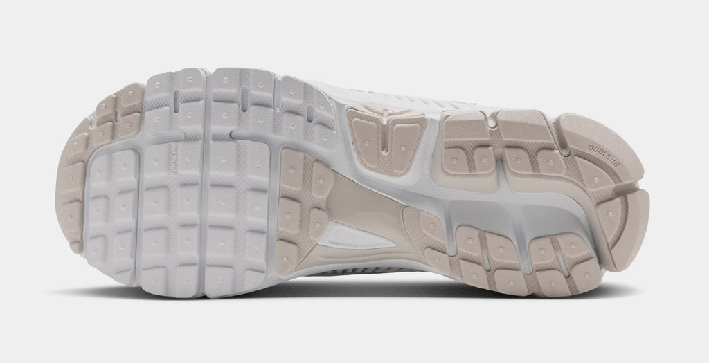 Zoom Vomero 5 Womens Running Shoes (White/Metallic Silver/Light Bone)