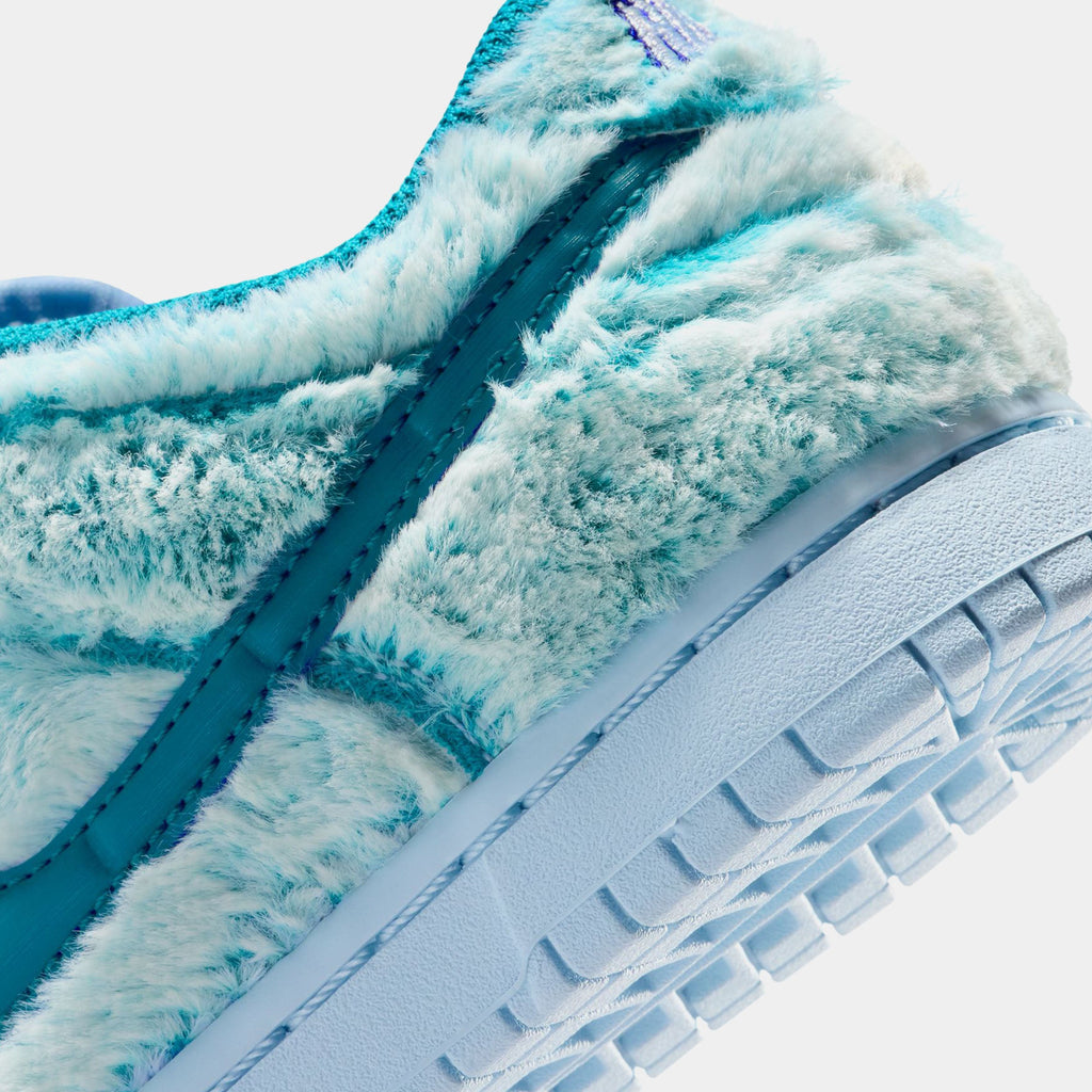 Dunk Low Abominable Snowman Preschool Lifestyle Shoes (Celestine Blue/Green Abyss/White)
