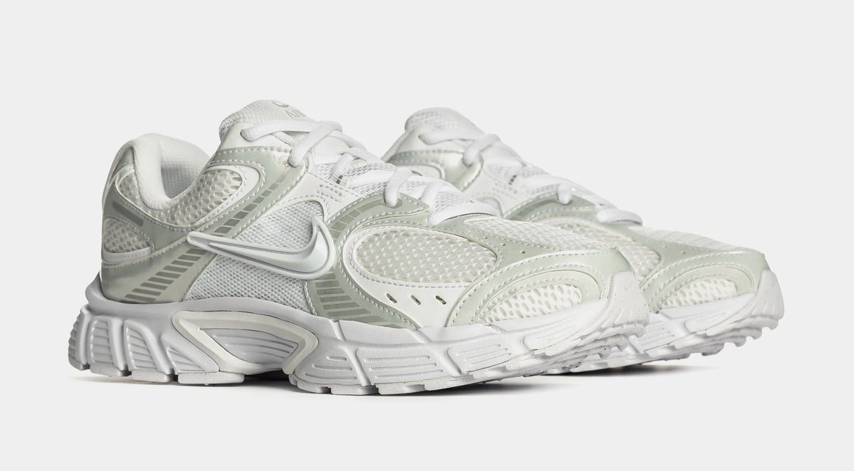 V5 RNR Mens Running Shoes (White/Black/Metallic Silver)