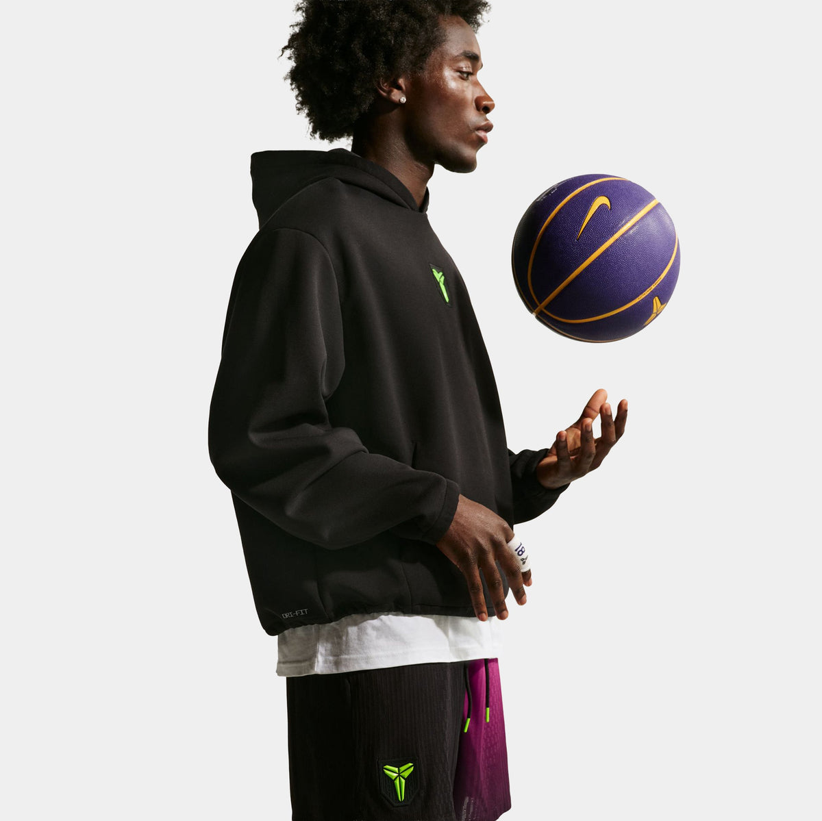 Kobe Mambacurial Aero Fit Mens Shorts (Black/Electric Green)