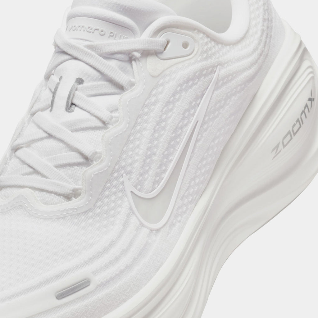 Vomero Plus Mens Running Shoes (White/Photon Dust/Metallic Silver/Summit White)