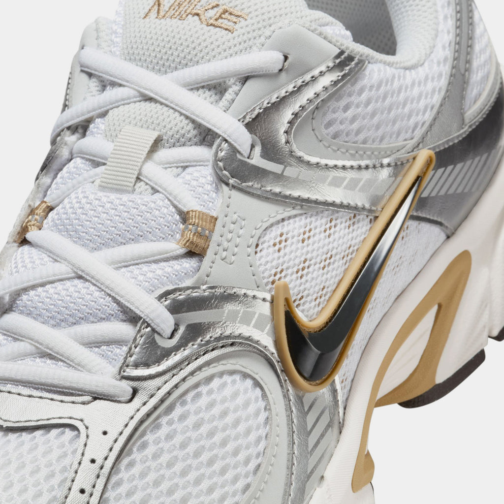 V5 RNR Mens Running Shoes (White/Parachute Beige/Metallic Pewter/Medium Ash)