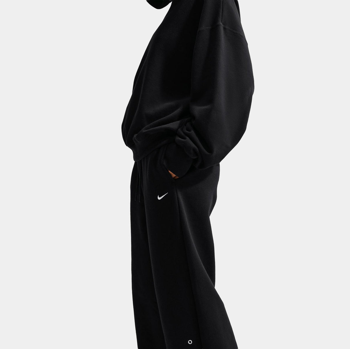 Studio Fleece Medium Weight Mid Rise Wide Leg Womens Sweatpants (Total Black/Sail)