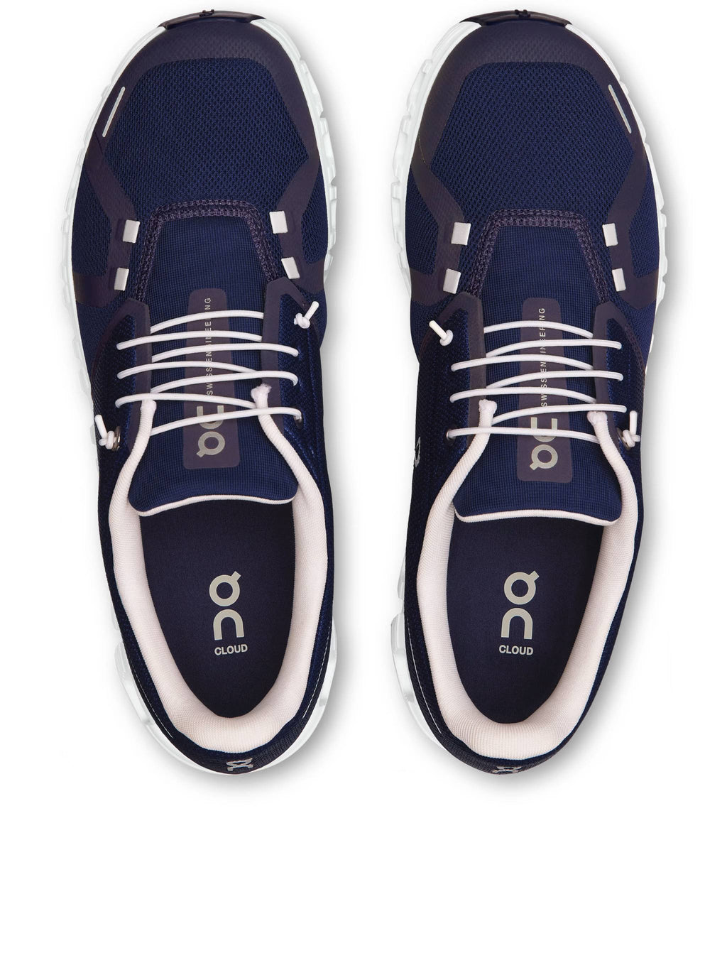 Low-Profile Sneakers with Breathable Mesh Upper and Flexible Sole