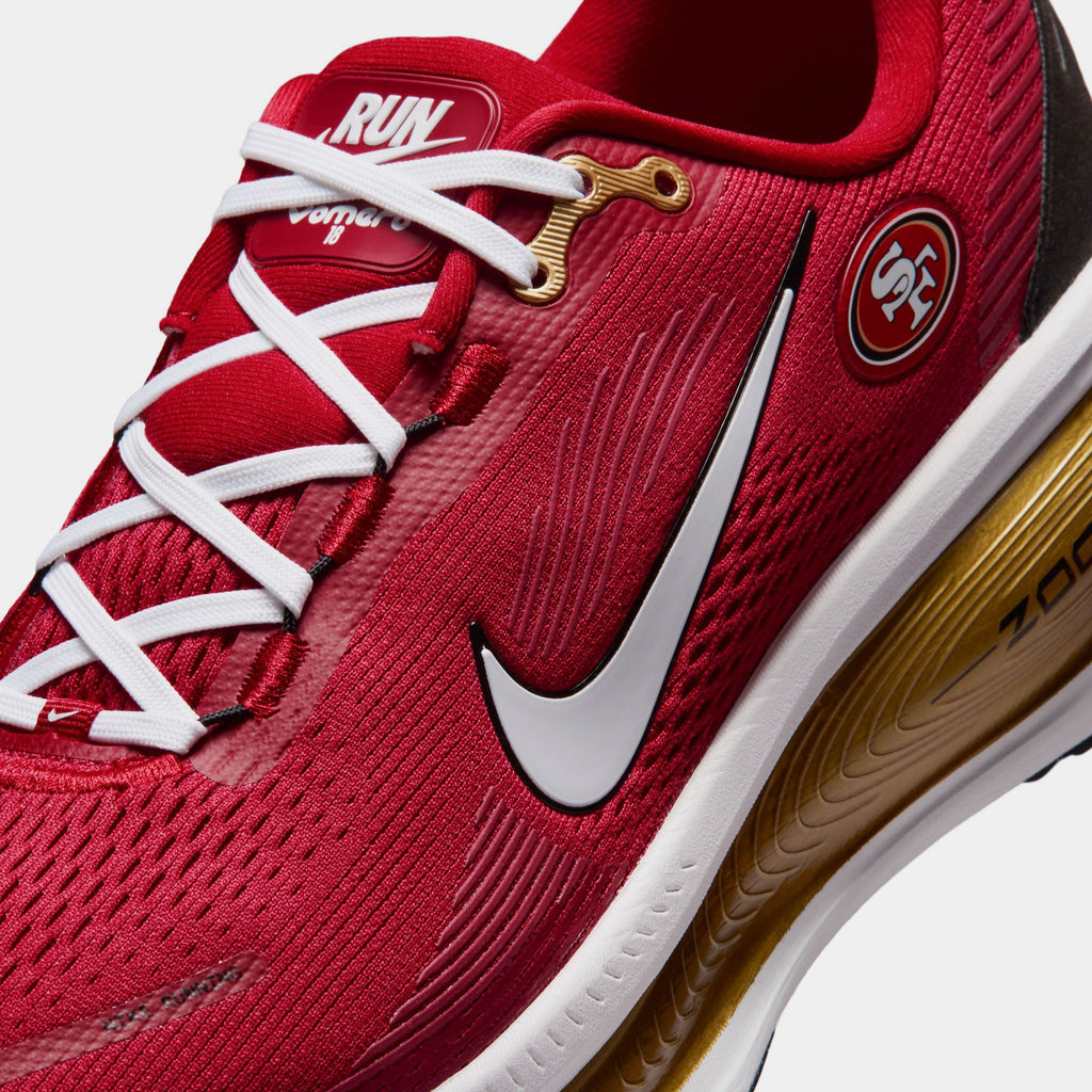 NFL x Vomero 18 San Francisco 49ers Mens Running Shoes (Gym Red/White/Club Gold)