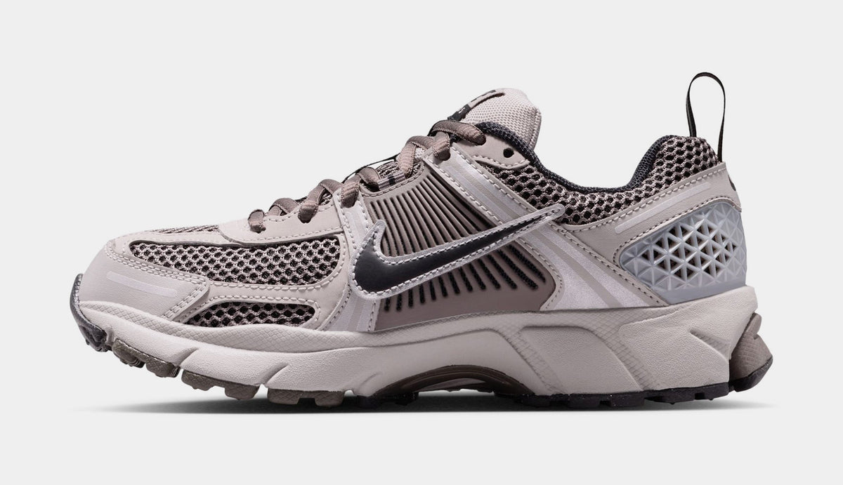 Vomero 5 Grade School Running Shoes (College Grey/Black/Cave Stone)