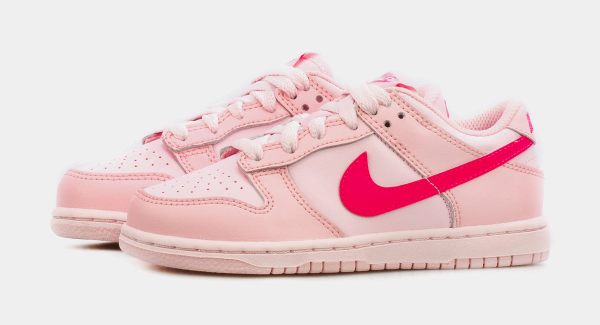 Dunk Low Triple Pink Preschool Lifestyle Shoe (Pink)