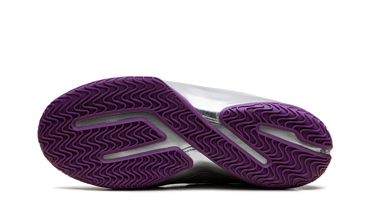 LeBron 23 EP "Bubble Boy" IF0693 002