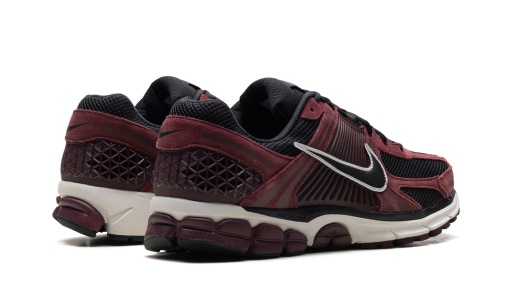 Zoom Vomero 5 "Dark Team Red" HF1553 601