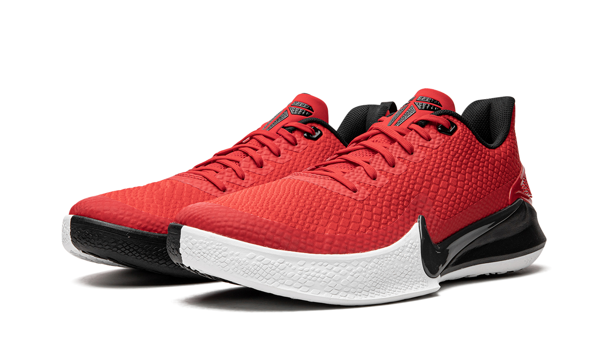Mamba Focus "University Red" AJ5899 600
