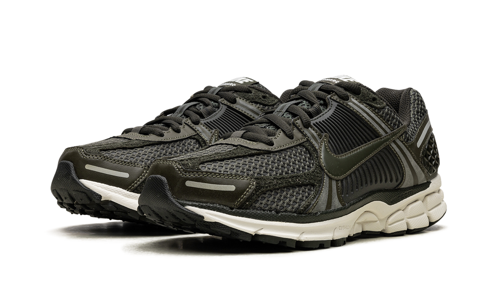 ZOOM VOMERO 5 WMNS "Sequoia" FQ8898 325