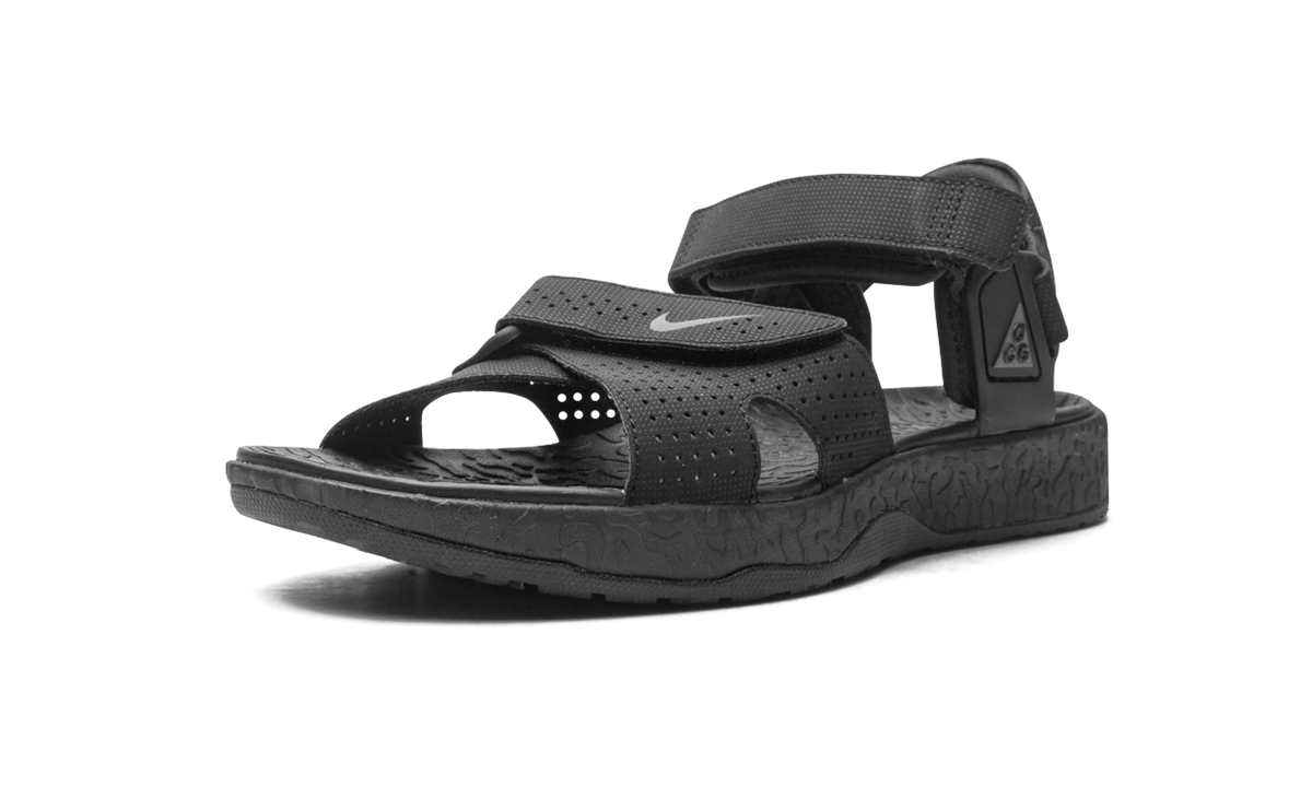 ACG AIR DESCHUTZ "TRIPLE BLACK" CT2890 005