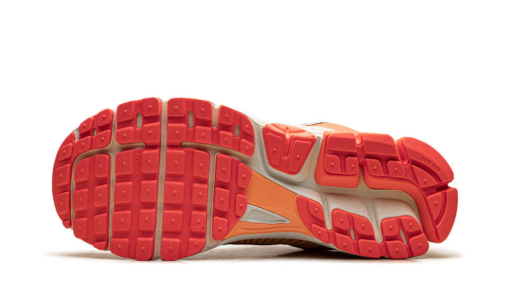 Zoom Vomero 5 WMNS "Crimson Tint Hot Lava" IR1971 807