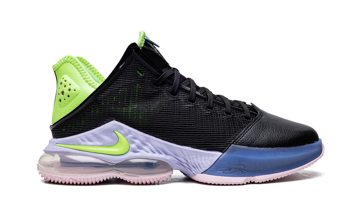 LeBron 19 Low "Black / Ghost Green" DO9829 001