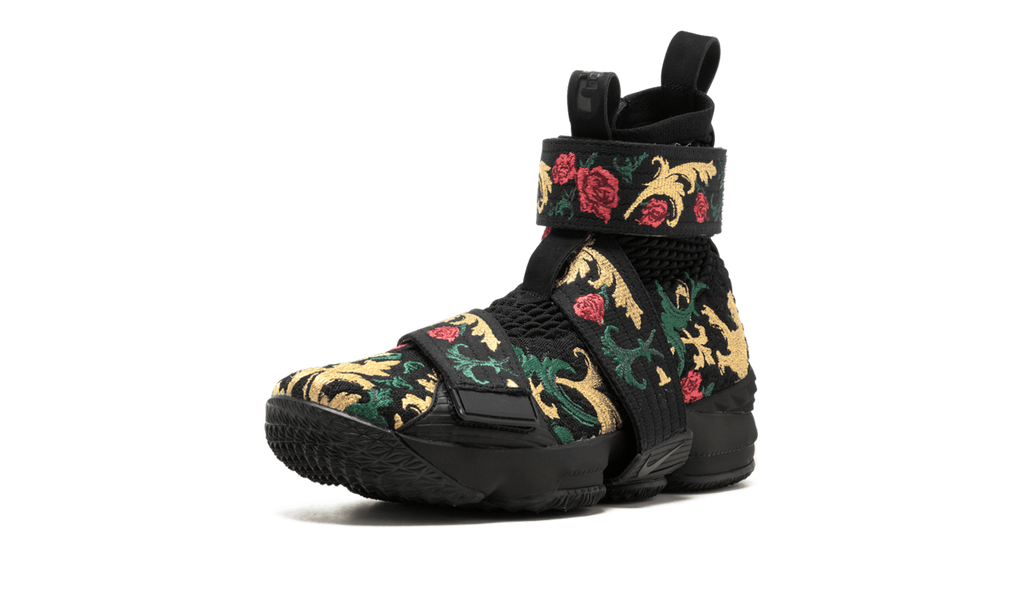 Lebron 15 Lif "King's Crown" AO1068 001