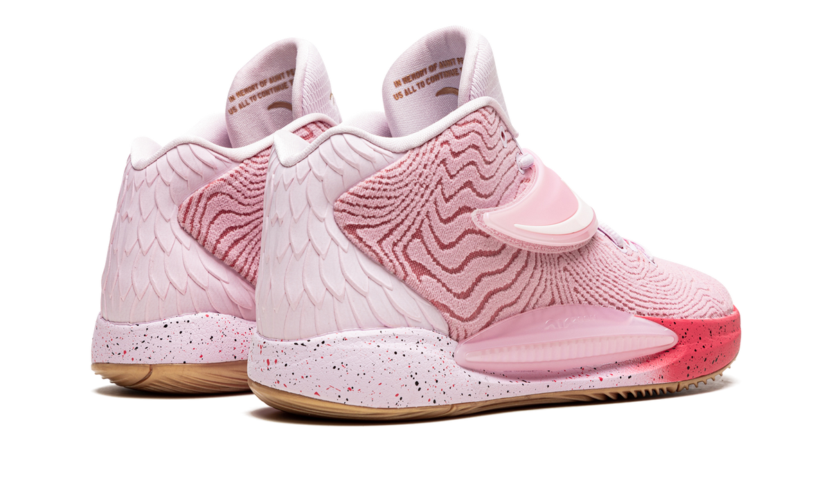 KD14 Seasonal "Aunt Pearl" DC9379 600