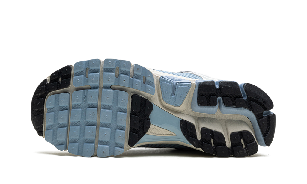 Air Zoom Vomero 5 WMNS "LIGHT ARMORY BLUE" FQ7079 001